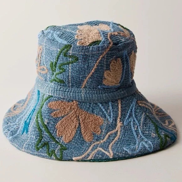 Free People Vintage Kantha Bucket Hat - Picture 4 of 6